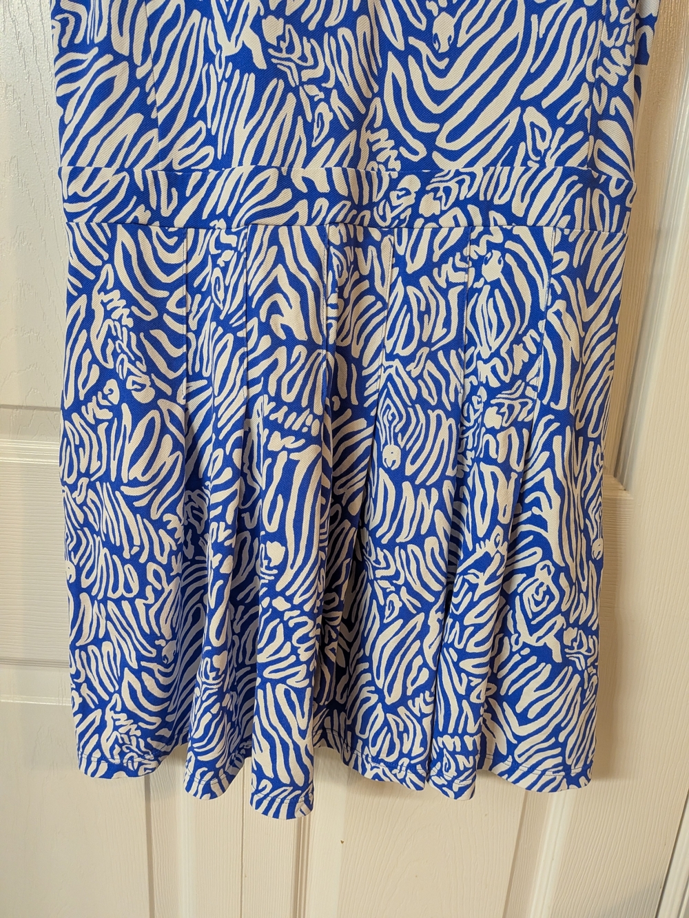 Lilly Pulitzer Alona UPF 50+ Luxletic dress size small - Picture 9 of 9